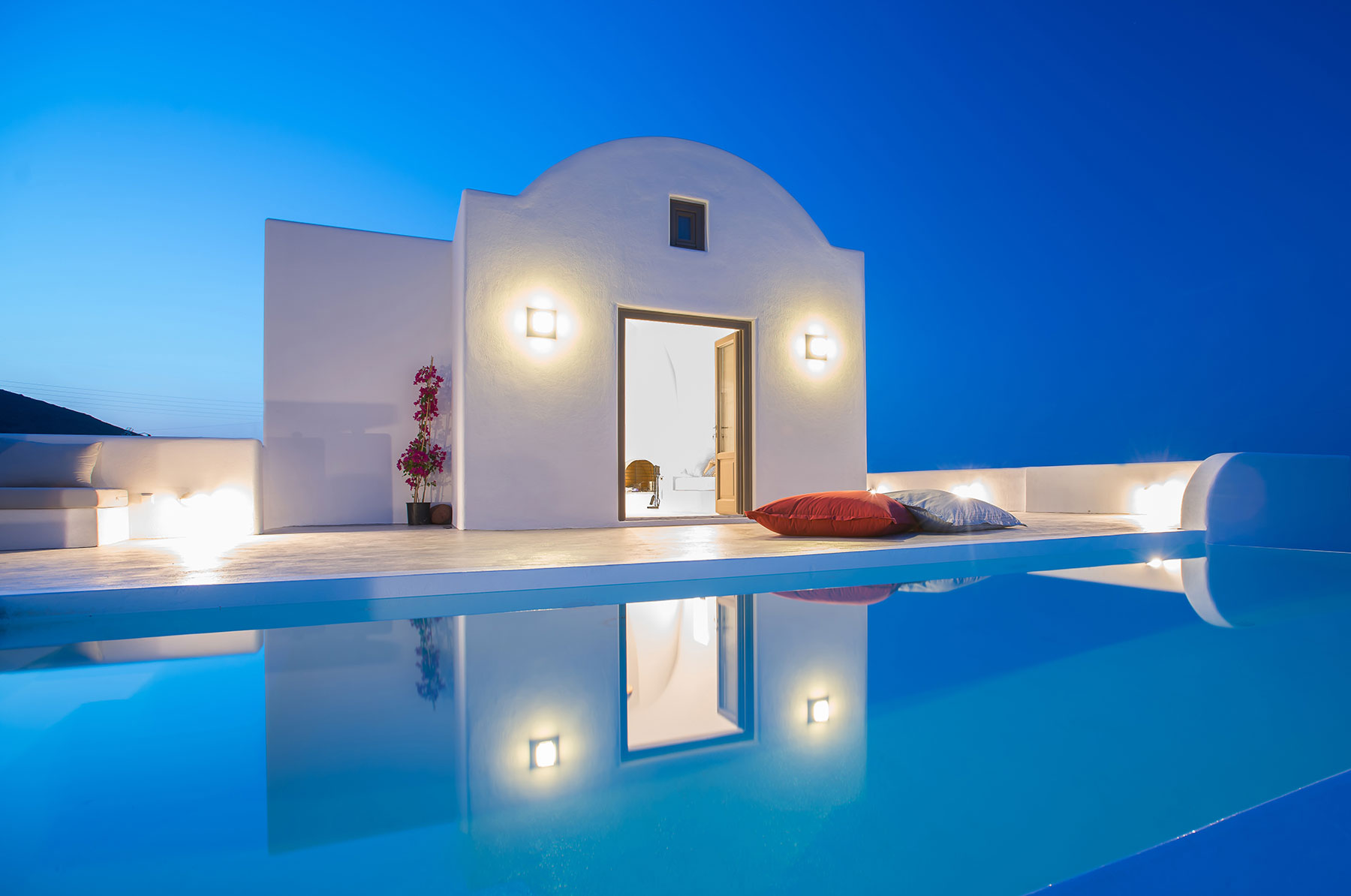 azar villas suites santorini 9
