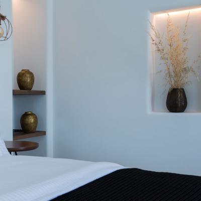 delux suite azar villas santorini 6