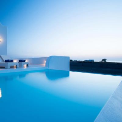 luxury suite=azar villas santorini greece 13