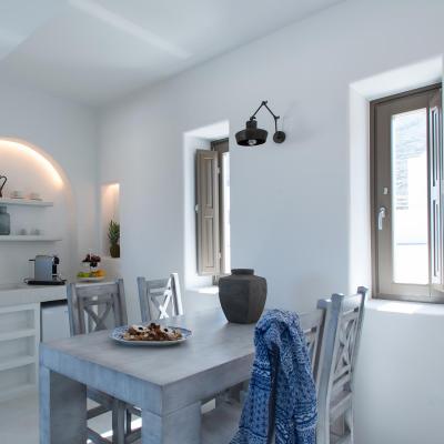 luxury suite=azar villas santorini greece 5